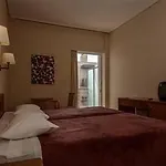 Ostria فندق